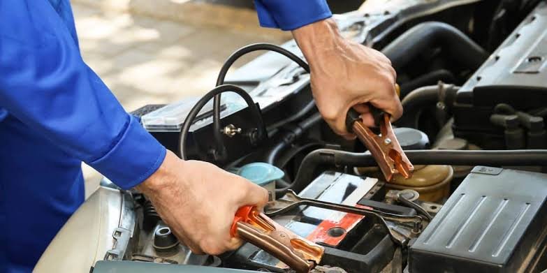 Simple Tips to Extend Your Car Battery Life
